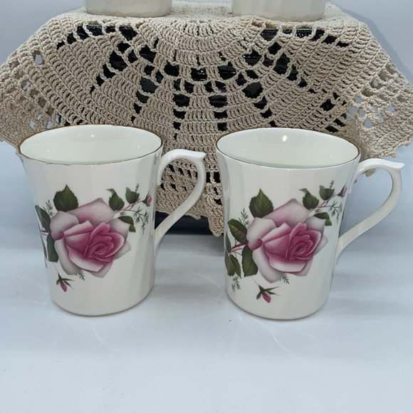 4 Royal Stuart English Bone China Coffee Tea Mugs - Picture 3 of 6